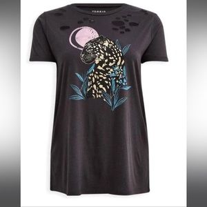 Torrid Relaxed Distressed Graphic Top 4x